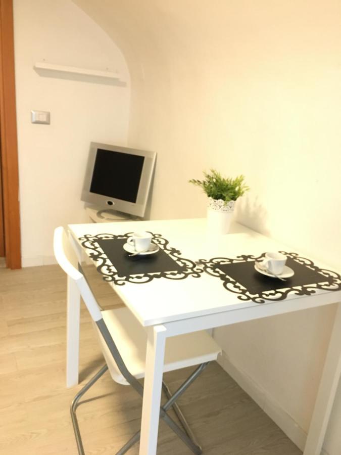 Mini Flat Wifi Apartman Bari Kültér fotó