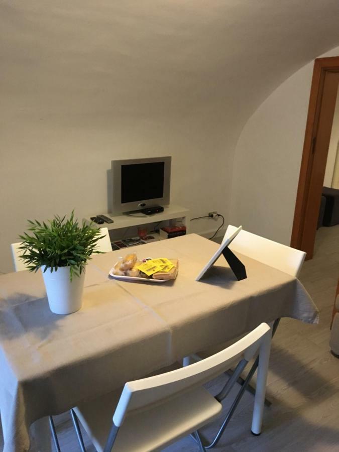 Mini Flat Wifi Apartman Bari Kültér fotó
